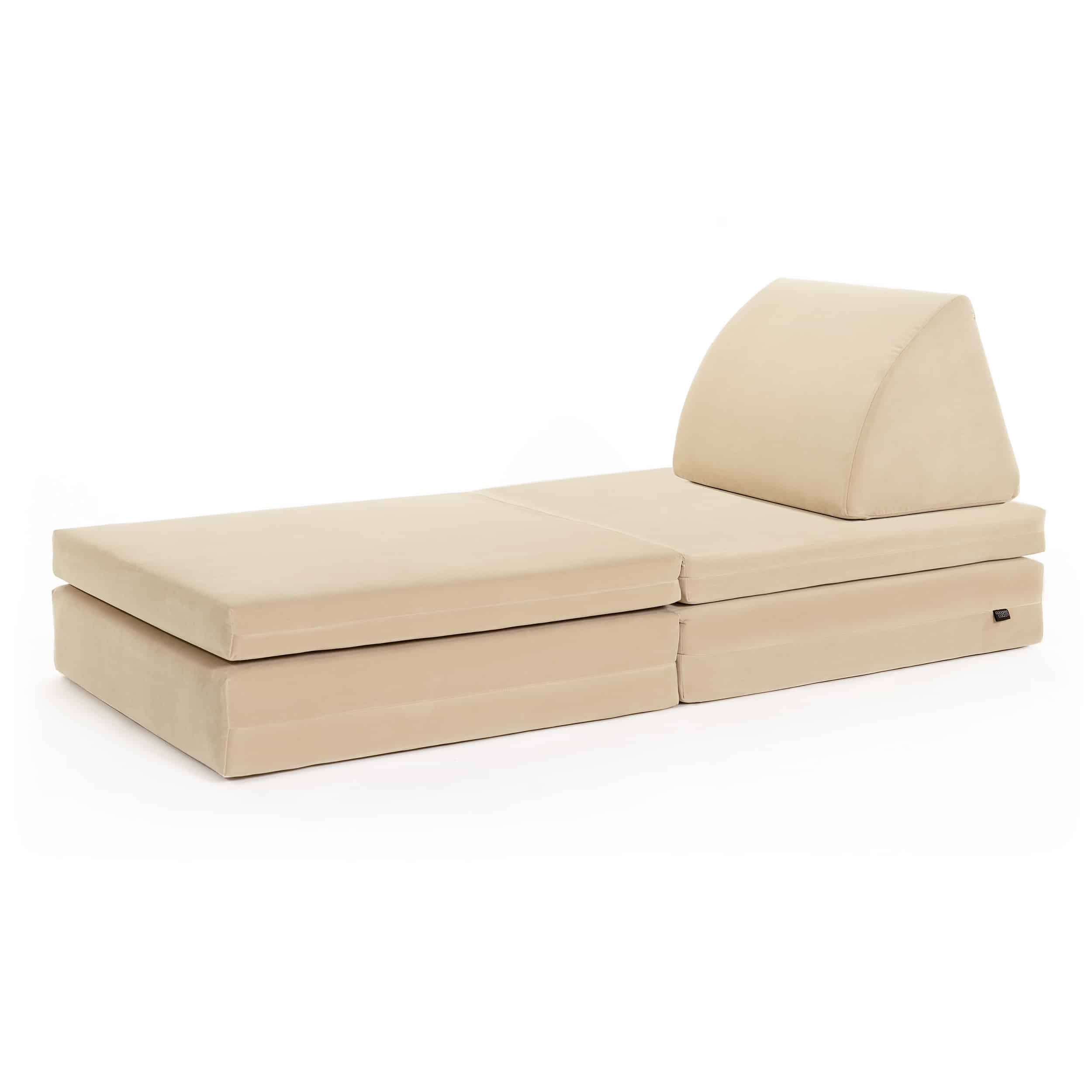 coogeecouch | kids sofa | series: chasingthesand | color: linen-white beige | view: front couch | made in Germany