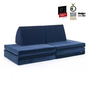 coogeecouch | 3 Awards | German Design Award 2023  | Kindersofa | Serie: youniverse | Farbe: night-blue dunkelbau | Ansicht: Front schräg | made in Germany